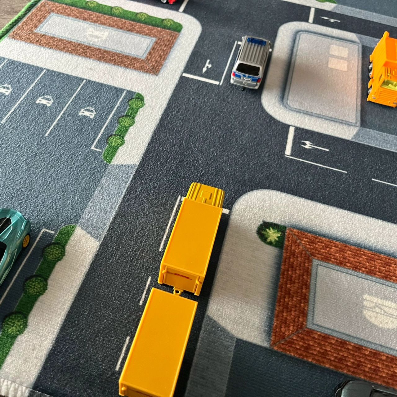 Spielteppich Arne Spielteppich Arne mit Burgerladen und Taxistation